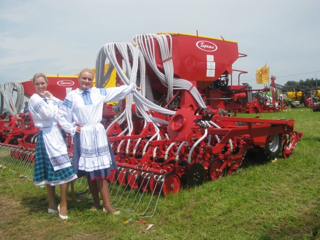 фирмы белорусской техники. белорусская фирма бытовой техники. белорусская бытовая техника. трактор белагро. фирмы белорусской техники.